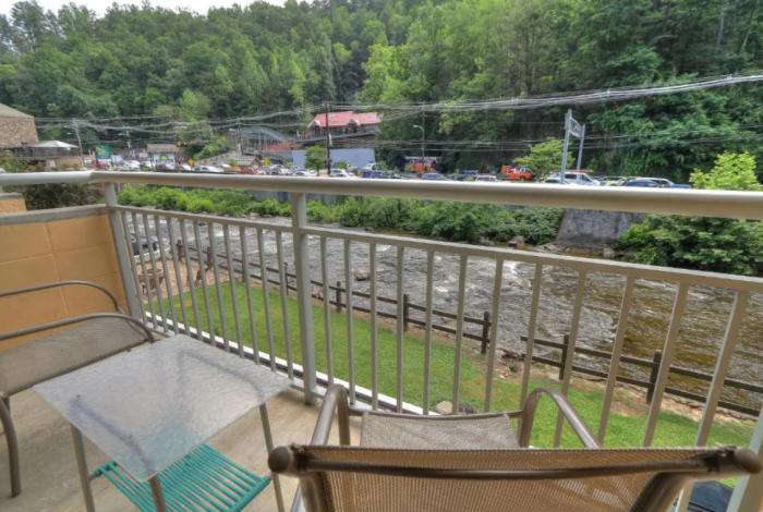 Gatlinburg River Inn Bilik gambar